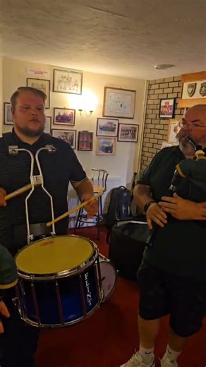 2nd clip of Tom Trimbee playing along to Sandys New Chanter on the Flint Percussion Super XTS pipe band snare drum at Bideford Rugby Football Club. Thanks to Tom for these great clips. | We Love Pipe Bands