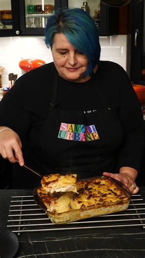 Savori Urbane on Instagram: "Ce bunătate de cartofi gratinați am făcut aici! Să testați și voi rețeta acestor "cartofi norvegieni" din story (poveste), de la linkinprofile din bio (apasă pe numele meu!) sau direct de pe Ytube Savori Urbane. #savoriurbane #cartofinorvegieni #cartofigratinati"