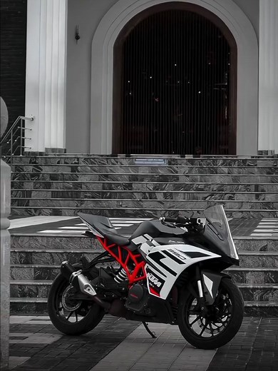 Best Look at the KTM RC 390 Bike