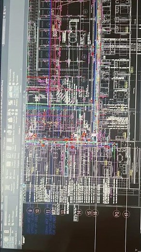 Splitting Screen in Two part autocad/ pythonsocket programming /#autocad2021/#technical /#technology