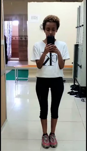 በጣም ቀጭን ስለነበርኩ ሁልጊዜ ሰዎች ያዩኝና