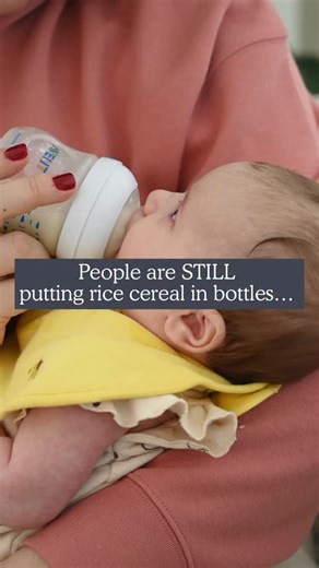 You still see it shared: “Add rice cereal to the bottle and they’ll sleep longer.” This outdated advice dates back decades when rice cereal was pushed as a first food and even added to bedtime bottles to “fill babies up.” But research shows it simply doesn’t work, and also carries unnecessary risks. A landmark study followed 106 healthy infants over several weeks. Half were given bottles thickened with rice cereal at bedtime, while the other half had regular milk feeds. The result? There was no 