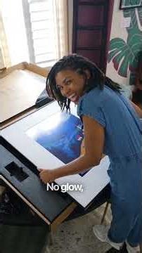 Digital Art Poster with Color ePaper screen. Alternative to LCD digital photo frames and art TV