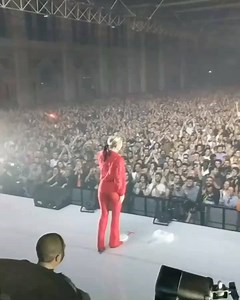 London! You blew my mind 🤯 These two nights at Ally Pally reminded me of how great it is to play in the UK. Im lucky to have this, can’t believe its been eight years. Thank you. Video by Kindness | Robyn