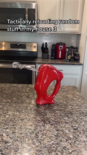 Should I do it on slow-no???🤔 #FYP #ASMR #tacticool #reloads #cool #gaming #viral #trend #satisfying