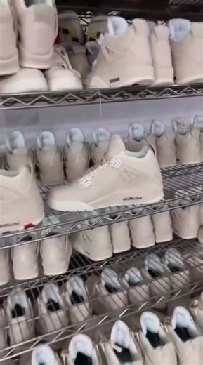 How to Start a Footwear Brand | Step-by-Step Shoe Manufacturing & Sourcing Guide