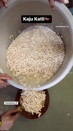 Kaju paste machine, Kaju gravy machine 📲☎️📞 91 90390 88841 | Punjab Engineering Corporation