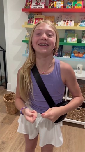 Neice Day with Everleigh 💕 She asked to do the #pickacard challenge so we did 🙃 Love getting Auntie time (Teetee as they call me) 🎉 @Savannah LaBrant