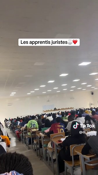 Science Juridique L2 : Devenir Juriste Passionné