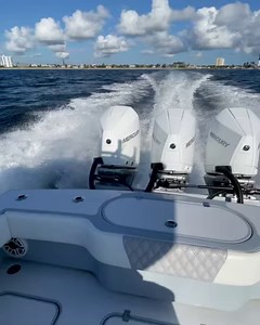 1.5K views · 36 reactions | On the move! This conch 33 is a classic beauty! Email us at RandRboatworksSales@gmail.com⁣⁣ to inquire on a build like this for yourself! . . . #Conchboats #Conch33 #Custom #Boat #Fishing #Centerconsole #RandRboatworks #Dreamboat #Offshore #Saltlife #Performance #Fast #Mercurymarine | Conch Boats | Facebook