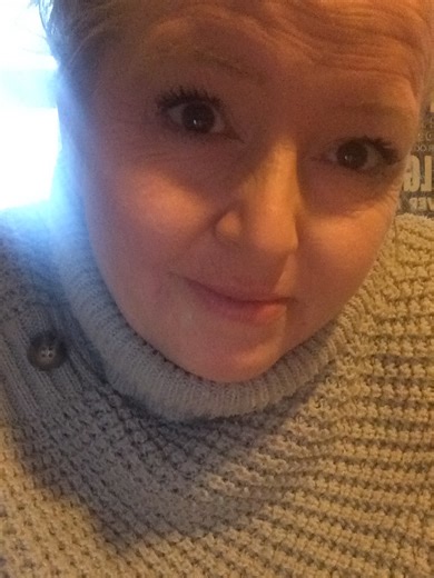 23 januar 2026 Klokken er nu 19.30 og jeg gider ikke at plimre med een finger på de små bitte bogstaver - så det bliver en mega kort video hvor jeg lige deler hvad der kommer nu ♥️ | T Healer og kanalisere