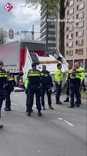 Gewonden bij ernstig ongeluk met vrachtwagen en tram | #shorts