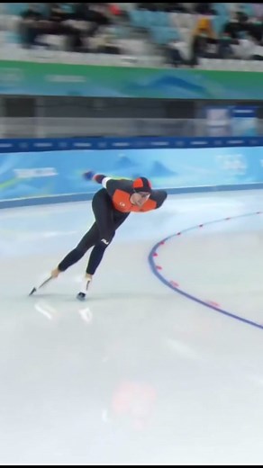 A 20-year-old Olympic record has been BROKEN! 😮 Thomas Krol broke the record on his final run in 1500m speed skating. #winterolympics #olympics