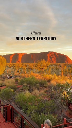 Uluru Sunrise Viewing Area: A Magical Experience in Australia