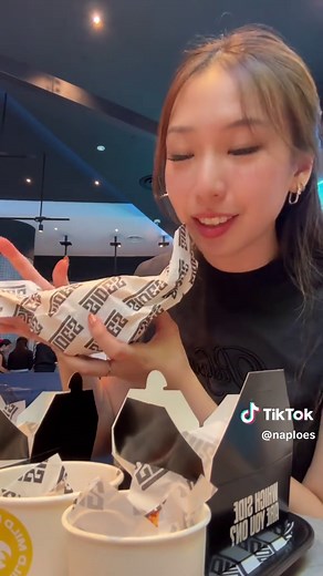 Siblings Dinner Experience at Sides, Bugis