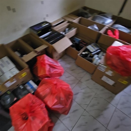 DisebabKan Stock Melimpah ‼️ Big Bos Kami FEA AUDIO ONE MAX Nak Open Harga Murah Komen Je Bajet Korang @ Model Kereta Nak Senang Terus Whatsapp wasap.my/ 60147125980/PromoKaw Yang Penting Barang Nak Clear Memang Murah ✅️ 12.3 INCH BMW STYLE 4 64 360 RM 1200 ✅️ TS10S 4 64 10/9 INCH 360 RM 1150 ✅️ TOMAHAWK T9 4 64 9 360 RM 890 ✅️ TOMAHAWK TS10 4 32 9 360 RM 950 ✅️ TS10 BAZOKA 360 10/9 RM 1100 Komen Model Kereta Terus Ingat Bulan 12 Stock Baru Akan Ada Kenaikkan Harga | FEA AUDIO ONE MAX