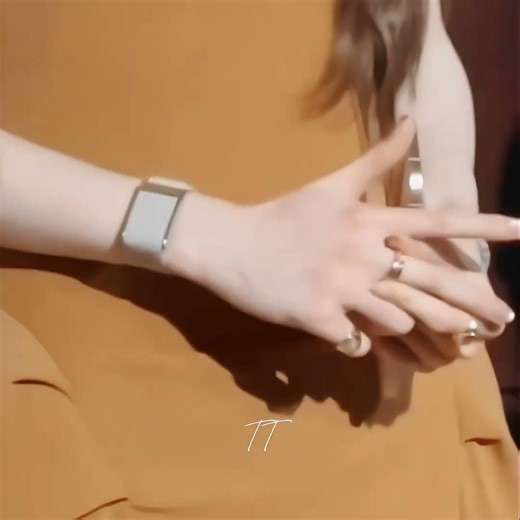 tay nhỏ đẹp thật sự #ormkornnaphat