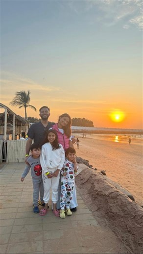 Soumasri Ganguly Roy on Instagram: "Nothing brings people closer like pretending we are camping but with room service energy! @longbeachcampground"