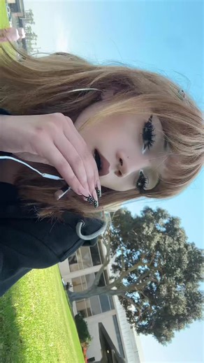 Hello i’m bored and hungry