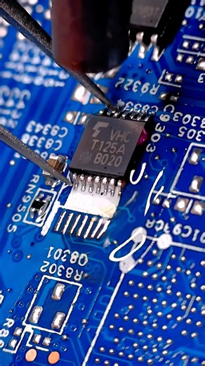 Dell Latitude 3450 No 5V Power Fix 🔥 | Voltage Converter IC Replacement #dell #repair #electronics