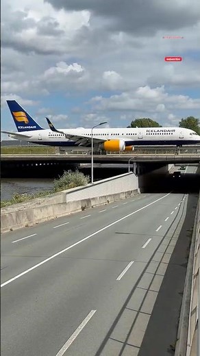 BOEING 757 ICELANDAIR REYKJAVIK TO AMSTERDAM LANDED SCHIPHOL AIRPORT TFFIP #automobile #aviation