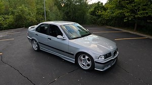 行驶 25 万英里的 1998 款宝马 M3 - E36 车主评测