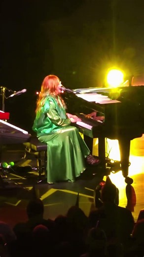 Tori Amos - Big Wheel LIVE CLIP - Albuquerque, New Mexico (Aug 22, 2026)