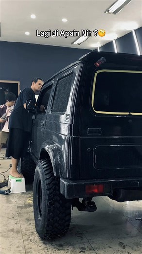 Ganteng dan Kinclong: Modifikasi Suzuki Jimny