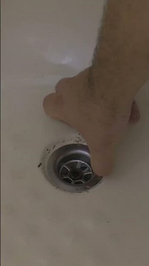 How to Remove Silicone from Sink and bathtub spray WD-40