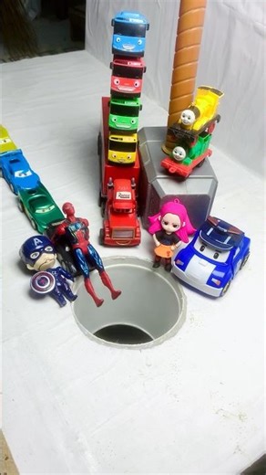 Big Hulk and Bus,Thor Push Spider-Man & Marvel into pit #hulk #thor #spiderman #trending #shorts