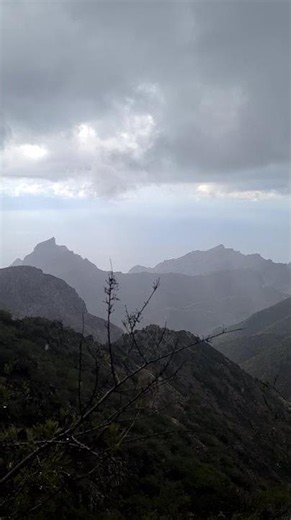 The Silence of the Peaks | Horang Suwolga (호랑수월가)
