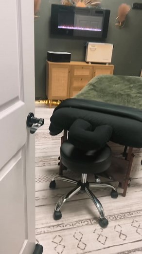 Welcome to the massage room! #massagetherapist #LMT #richmondky #massage