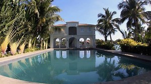 Al Capone’s former Miami Beach mansion restored for video and photo shoots