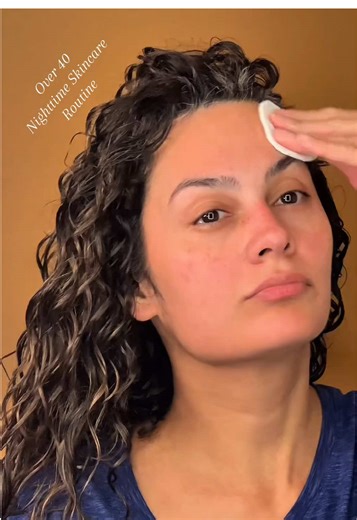 The Best Face Cream for Hydration: Monday Born Review