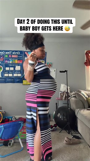 Let’s see if I can keep up with these 😅🤣 #thirdtrimester #dajamonique #pregnantlife #poplockanddropit #dancingpregnant