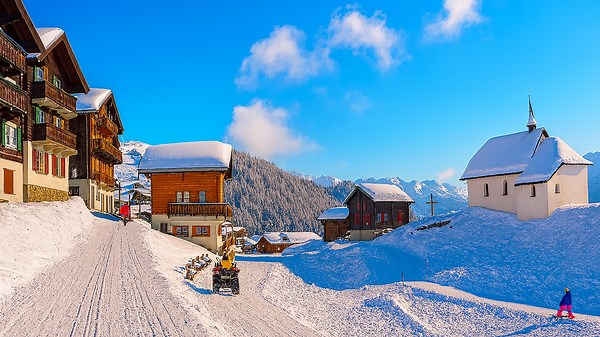 Bettmeralp in Winter – Alpine Paradise in Switzerland (4K)