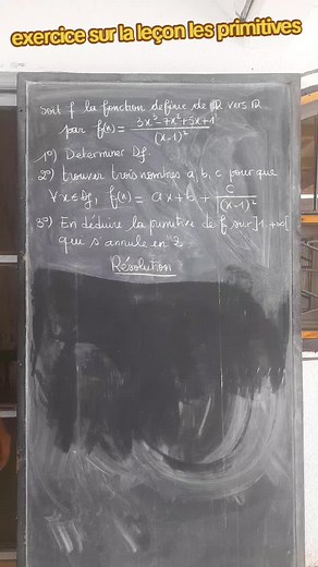 Détermination des Primitives et Fonctions Polynomiales