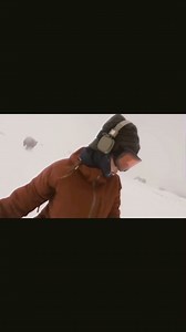 21K views · 7.5K reactions | . Snowboarder chased by unwitting bear ...