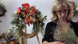 4.7K views · 39 reactions | Do you like bling? Then you might like how this glam Christmas wreath turns out! #replay #christmaswreath #wreathmaking | ADOORable Deco Decor | Facebook