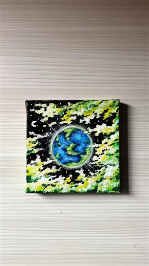 Painting mini canvas earth use acrylic