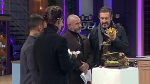 O desafio da escultura de chocolate elevou o nível - já altíssimo - da 1ª edição do MasterChef Confeitaria! Vem ver como foi a avaliação dos jurados. #MasterChefBr | MasterChef Brasil