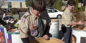 Boy Scouts work to get Thanksgiving meals for families in need