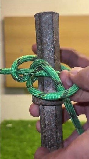 “How to Tie a Clove Hitch Knot | Strongest Way to Secure Rope on a Pole” #knotskills #diyprojects