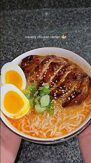 creamy chicken ramen 🍜 full recipe is posted below 💕
