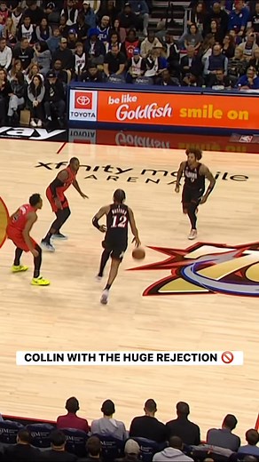 Collin Murray-Boyles gets to the rim for the BIG block! ❌🔥 TOR-PHI • LIVE on NBA League Pass ➡️ https://www.nba.com/how-to-watch-game-redirect/0022500184?partnerRef=NBA&platform=Facebook&surface=Post | NBA