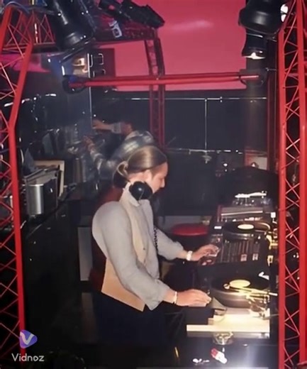 ARENA DISCO 1983 N.4 - DJ LOLLO https://platform.wim.tv/#/webtv/rseradioweb/vod/ef8320ab-0cbe-4c63-aeae-743cbc6d9d53 | RSE live streaming