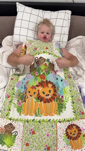 daddy’s mini-me in training 😙💪 #shadow #minime #toddlerlife #funnykids #fyp