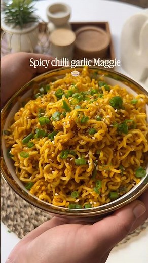 Spicy Chilli Garlic Maggi | 10-Minute Easy Maggi Recipe 🌶️🧄