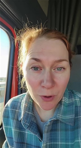 Exploring Single Life in the USA: A Woman's Journey