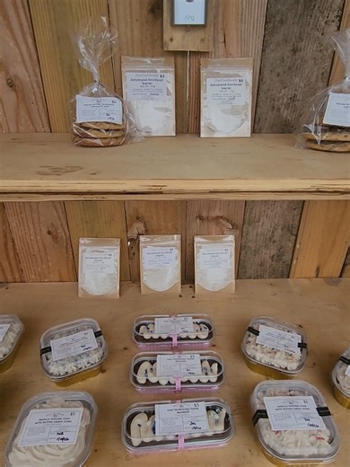 Sunday Update! Thank you for an awesome weekend despite the weather! We still have some goodies up for grabs! Come see us! I'll start discounting items around 4pm! #farmstand #columbusohio #popup #microbakery #checkthisout